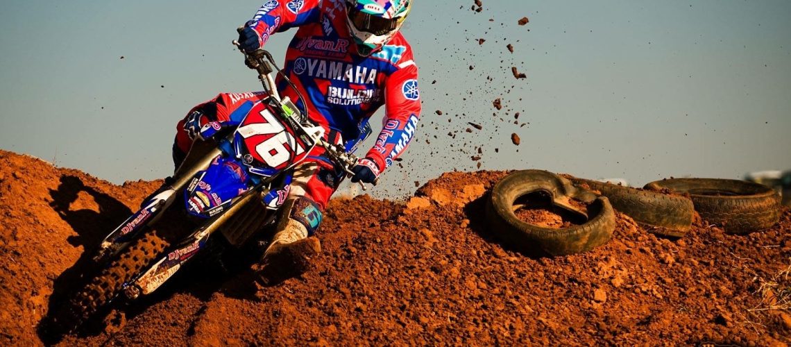 Ian Topliss riding in the Motocross Nationals 2016